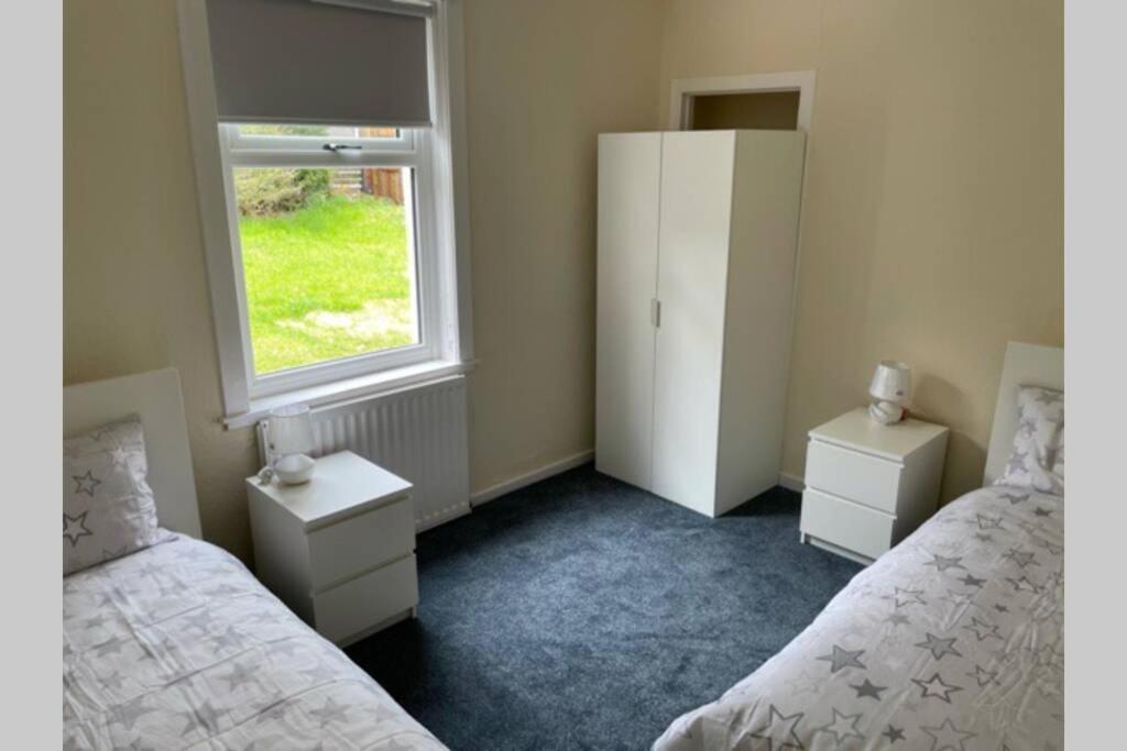 Beautiful Two Bedroom Flat By The Loch Balloch Exterior photo